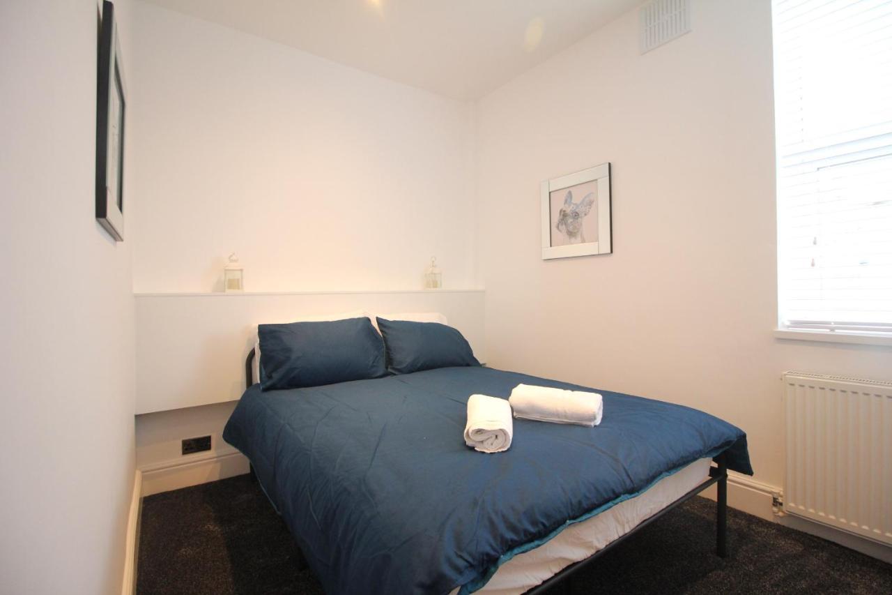 Media Manor - Fully Refurbished In 2022 - Large 6 Bedrooms, 3 Bathrooms Plus Media Games Room Blackpool Exterior foto