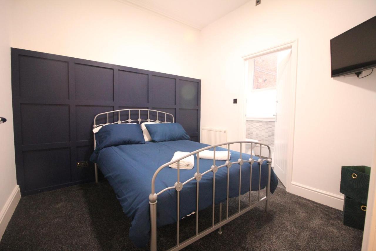 Media Manor - Fully Refurbished In 2022 - Large 6 Bedrooms, 3 Bathrooms Plus Media Games Room Blackpool Exterior foto